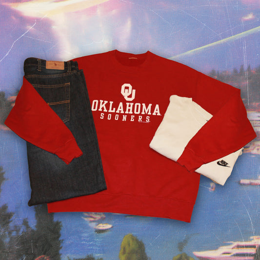 THREE PIECE - JEANS, SWEATER AND T-SHIRT BOX